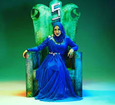 Kangen band tentang aku kau dan dia official music video. Biodata Safura Yaacob Pelakon Drama Asalkan Dia Bahagia Iluminasi