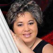 Emmy Vickers (@emmyvickers)