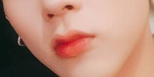 What Are Cherry Lips A Guide To Korea S Biggest Lip Filler Trend Allure