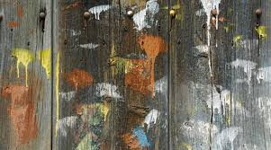Glass glass coffee tables or mirrors can be cleaned easily with rubbing alcohol. How To Remove Permanent Marker From Wood Without Causing Damage Woodturningtips Com