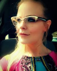 Chicken Carbonara Crepe : Explosion of delicious vibes coming straight from  that plate. Served with a fresh greens salad and the most delicious  vinaigrette dressing. I'll be going back again to try