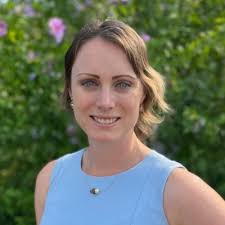 I'm so excited to announce I've joined Dana-Farber Cancer Institute's  Planning and Consulting team as a Senior Consulting Manager! (And no I was  not crying in this picture, it was just really