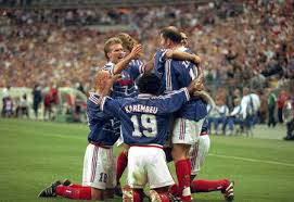 Francia en la copa mundial de fútbol de 1998 (es); Victoire De L Equipe De France De Football En Coupe Du Monde 1998 Photo Et Tableau Editions Limitees Achat Vente
