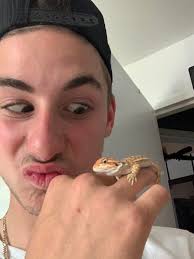 My 5 year old dressed himself yesterday 😂😊 GO BIRDS 🦅