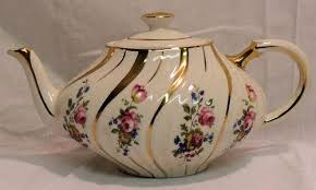 Arthur Wood Teapot Vintage Made In England Numbered Tea Pots Vintage Tea Pots Wood Teapot