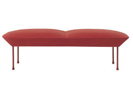 Das innen speicherraum macht sie funktional, ohne das stilvolles aussehen zu stören. Gepolsterte Bank Oslo Von Muuto Orange Made In Design