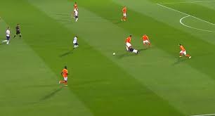 I joined the qpr academy in 2003 before joining liverpool 7 years later. Video Endstation Van Dijk Kein Durchkommen Fur Raheem Sterling Goal Com