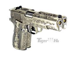 Nous conseillons généralement un démontage de la culasse et un nettoyage à l'aide d'un chiffon sec non pelucheux. We Double Barrel M1911a1 Classic Floral Pattern Gbb Pistol Sv Airsoft Tiger111hk Area