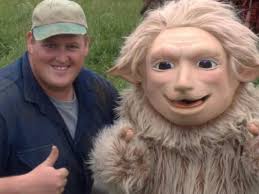 Another chip shop memories,who can remember Steve Merrick who ran the chip  shop opposite Woolworths , I think it was call the Dolphin