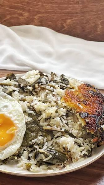 والک‌پلو تهرانی 🍚🌿  (غذای اصیل و بهاری تهران)