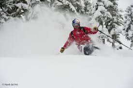 Downhill skiing is fun, but it is also an excellent workout for the whole body. Why Skiing Is Such A Great Workout