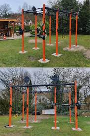 Crossfit is a movement with over 5 million athletes and over 14,000 locations across the planet. Stunning Outdoor Rig In 2020 Backyard Gym Backyard Gym Diy Home Gym Design