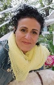 Sara Sessions's Instagram, Twitter & Facebook