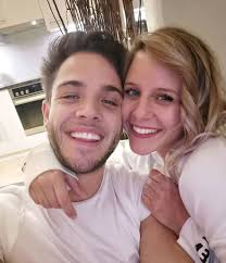 Luca hänni und seine freundin christina luft sind seit sommer 2020 ein paar. Trennungsgeruchte Erstes Statement Von Luca Hanni Promiflash De