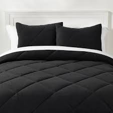 A comforter adds softness and a touch of color and texture to your bedroom and is often the centerpiece of your décor. Favorite Tee Comforter Shams