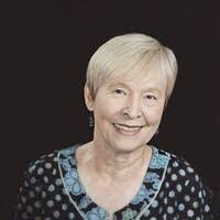 Elizabeth Suggs's Instagram, Twitter & Facebook