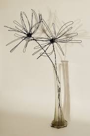 Grande Fleur De Marguerite En Fil De Fer Noir De 50 Cm Etsy Wire Flowers Wire Art Sculpture Wire Sculpture