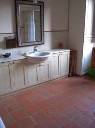 25 Marvelous Terracotta Floor Bathroom Ideas For Best Bathroom Renovation Inspiration Freshouz Com Terracotta Floor Bathroom Renovation Amazing Bathrooms