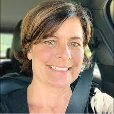 Holly Purdy's Instagram, Twitter & Facebook