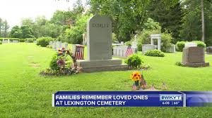 A memorial park dedicated to providing a full range of cemetery services in a professional and dignified manner located in albany, ny. Family Members Visit Lexington Gravesides To Honor Fallen Veterans On Memorial Day Weekend
