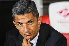 وكان الهلال قد تعاقد مع لوشيسكو في نهاية يونيو 2019 لتدريب الفريق الأول وغادر في منتصف فبراير الماضي، محققا مع الفريق الأزرق بطولة كأس خادم. Ø±Ø§Ø²ÙØ§Ù† Ù„ÙˆØ´ÙŠØ³ÙƒÙˆ ÙˆÙŠÙƒÙŠØ¨ÙŠØ¯ÙŠØ§