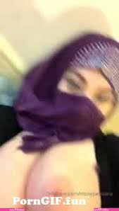 xxnx devita jilbond - Sexy photos