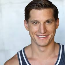 Kyle Dondlinger's Instagram, Twitter & Facebook