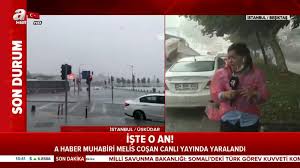 Aktüel haber uzun ismiyle televizyonlarda yer alan a haber, türkiye, kktc ve azerbaycan'da izlenebilmektedir. Son Dakika A Haber Muhabiri Melis Cosan In Canli Yayinda Yaralanma Ani Kamerada Son Dakika Haberleri