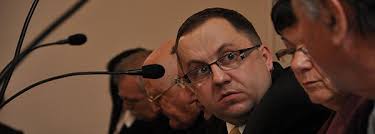 Kto kogo zatrudnia „w mieście”? Dociekliwy radny PiS dopytuje