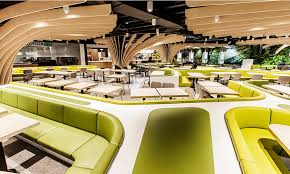 Le plus grand centre commercial. Food Court Balexert Strata Architecture