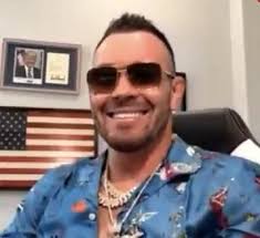 Colby Covington asks a reporter about Ali Abdelaziz : r/ufc