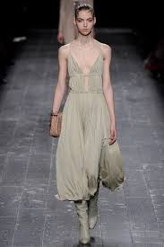 O anúncio foi feito nesta quinta (10) pela plataforma. Com Apenas 18 Anos Portuguesa Maria Clara Desfila Para Valentino E Kenzo Na Semana Da Moda De Paris