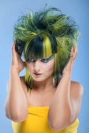 Sebelum mewarnai rambut, lebih baik cuci rambut terlebih dahulu kurang lebih sehari sebelum mewarnai rambut. Ulasan Topeng Paling Popular Untuk Rambut Berwarna Untuk Tahun 2020