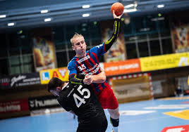 The kits in question were immediately retested, which allowed the identification of those infected. Fivers Vor Wichtiger Begegnung Gegen Falken Aus St Polten Fivers Wat Margareten Handballclub