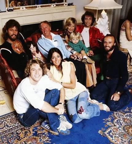 Family ❣️ This account is not affiliated with Andy Gibb. All song rights  reserved to Capitol Records®, All photo credit go to the rightful owner.  This is just a fan page. (Not