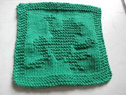 People seem to be absolutely obsessed with these two knitted. Ravelry Waving Frog Knitted Dishcloth Pattern By Melissa Bergland Burnham