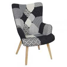 Ce petit fauteuil patchwork est idéal dans une chambre ou un coin bureau, en version colorée ou en nuances de gris, il trouvera forcément sa place dans votre intérieur. Fauteuil Helsinki Patchwork Noir Et Blanc 3 Suisses
