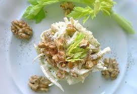 Waldorf Salat Klassisches Rezept Und Leichtes Dressing Als Kursanderung Waldorf Salat Rezepte Lebensmittel Essen