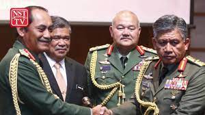 Bekas timbalan menteri pelajaran meninggal dunia. Ahmad Hasbullah Dilantik Panglima Tentera Darat