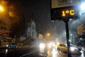 Jul 24, 2021 · caxias do sul 24° 11° chuy 22° 8° girua 25° 14° gramado 24° 9° montes carpatos 23° 12° passo fundo 24° 9° pelotas 27° 9° porto alegre 26° 10° uruguaiana 27° 11° localidades cercanas. Onda De Frio No Brasil Eventos Uol Noticias