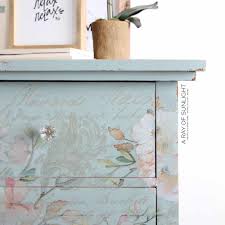 Crackle medium ages furniture right before your eyes. Get A Chippy Paint Finish With Milk Paint Every Time