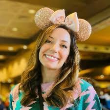 Sarah Bodi's Instagram, Twitter & Facebook