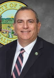 Eddie Valero's Instagram, Twitter & Facebook