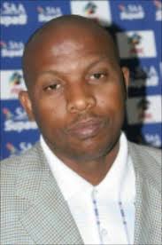 I am so in love with this group. A group of soccer loving people who just  love the game, not individuals. I'm so sick of people making comparisons.  i.e Doctor/Zwane- Now it's