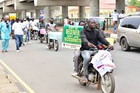 Yoruba freedom fighter, sunday adeyemo, popularly known as sunday igboho, has been arrested in cotonou, benin republic by security operatives in the west african country. Protest Rocks Ekiti As Anti Secessionists Tackle Igboho Kanu