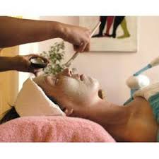 Afin de vous garantir une disponibilité rapide sur un créneau vous convenant pour votre soin, nous vous invitons à nous contacter dès à présent par mail à l'adresse: Esthetique A Domicile Aux Environs De Lille Petites Annonces En Estheticienne A La Madeleine 59110 Sur Aladom Fr