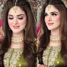 Human Hair Extensions In Mumbai India Pakistani Bridal Hairstyles Bridal Makeup Looks Bridal Hair Buns