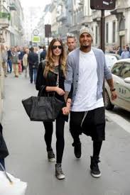 Boateng ise, hertha berlin benim için herhangi bir kulüp değil. Melissa Satta E Kevin Prince Boateng In Crisi Per Via Di Cristiano Ronaldo Loro Negano E Passeggiano Sorridenti A Milano Melissasatta Fashion Style Meggings