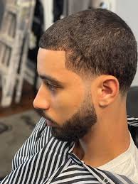 Ian Michaels Groom Studio...