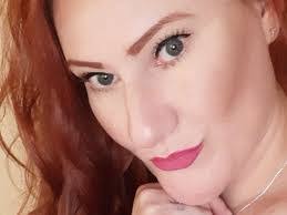 Adrienne Hoffman's Instagram, Twitter & Facebook